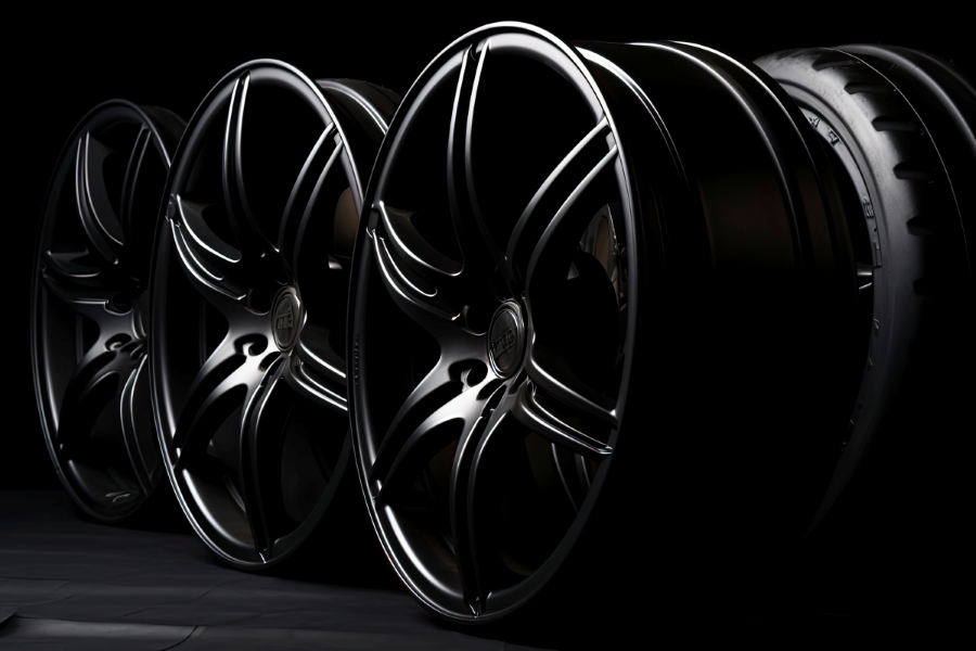 Stylish alloy wheel 1